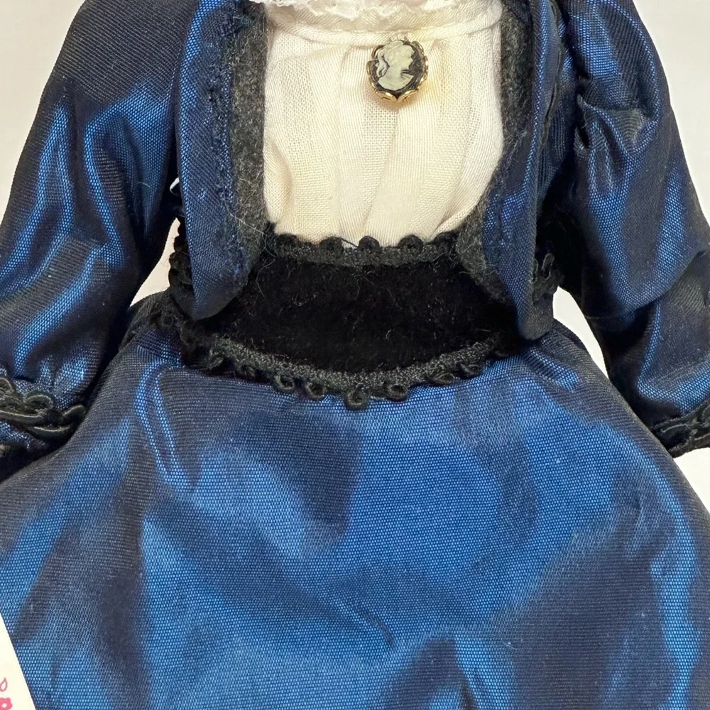 Madame Alexander Limited Edition Doll: 1900 Gibson Girl
